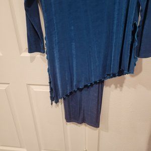 Teal colored 2-pc "slinky" pantsuit with asymmetrical shirt hemline  XL